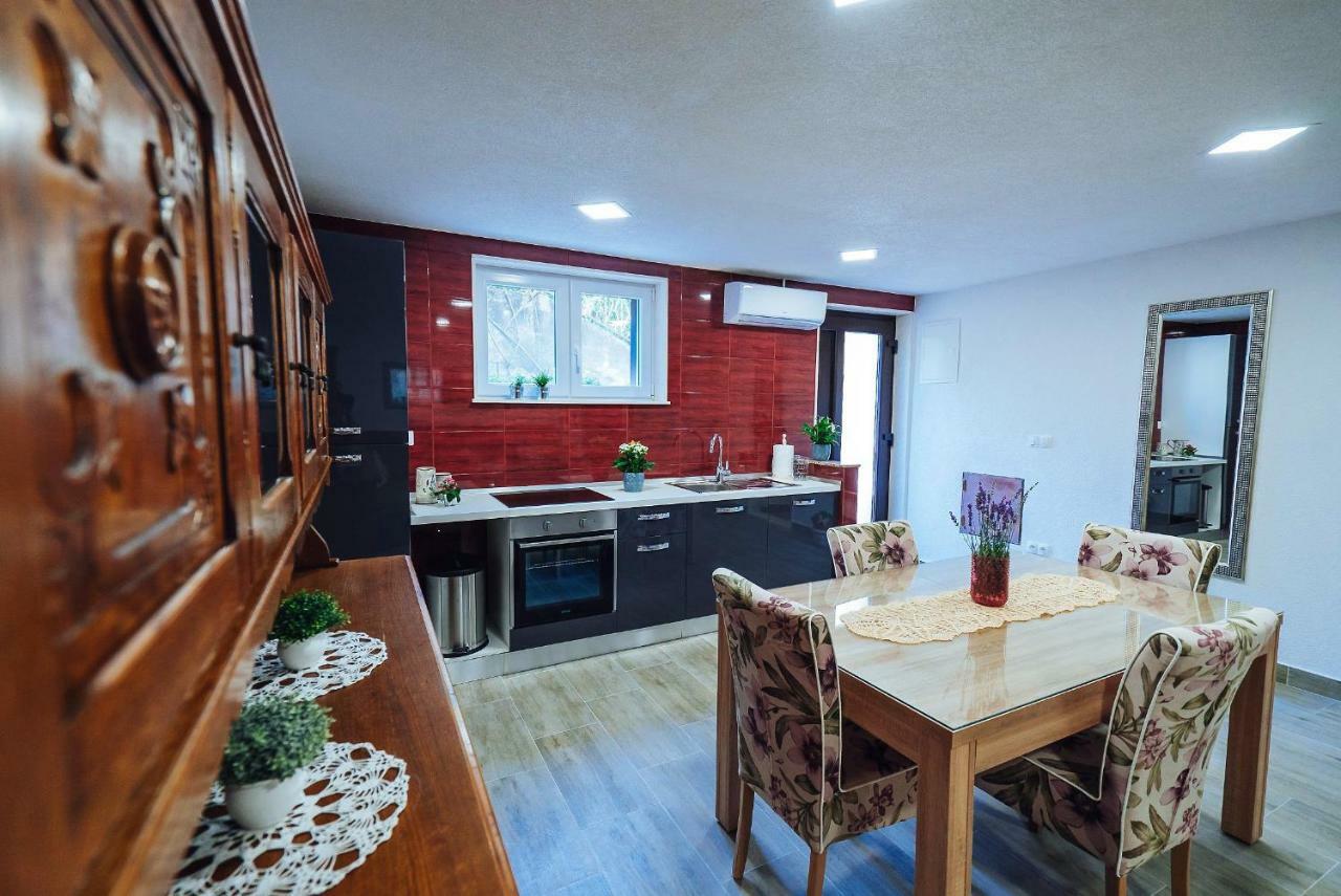 스플리트 Apartman Kristina 아파트 외부 사진