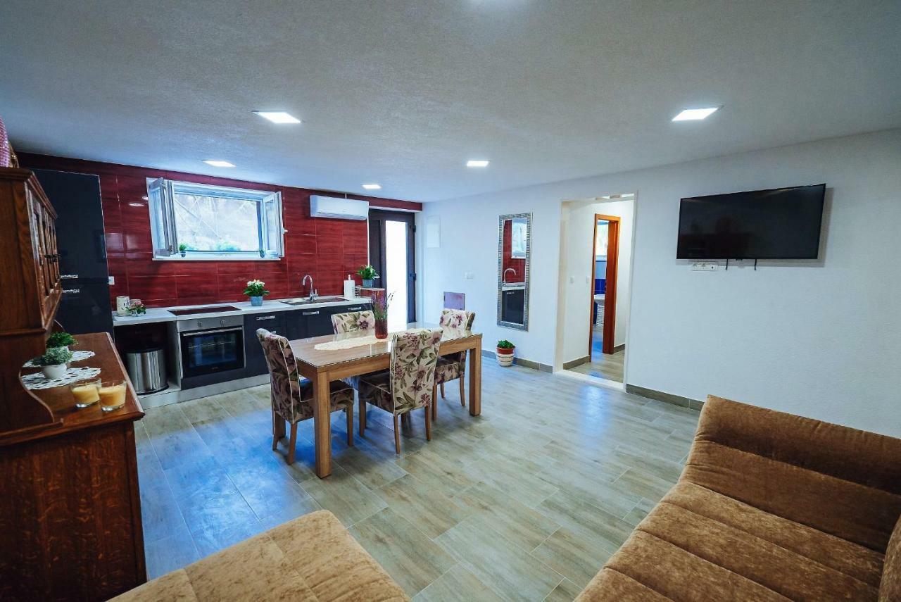 스플리트 Apartman Kristina 아파트 외부 사진